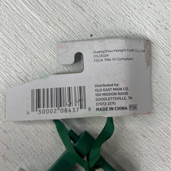 Holiday Style 7 Assorted Christmas Ornaments Santa Truck Snowflake New - Picture 10 of 10